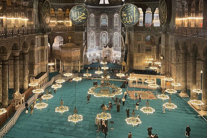 BEST Private Guided Istanbul Night Tour Halcyon - Tasting Local Flavors at Çiçek Pasajı