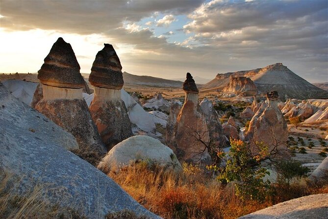 BEST-SELLER Private Cappadocia Tour from HOTEL & ASR-NAV AIRPORT - Marveling at Fairy Chimneys in Devrent Valley