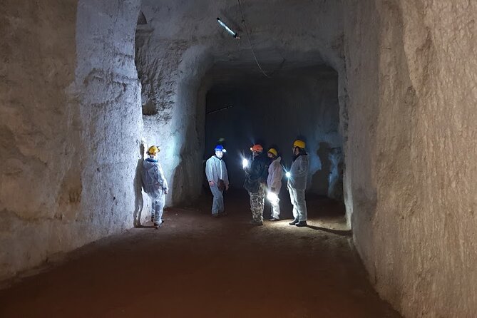 Between catacombs and ancient quarries, in the largest underground of Rome - Practical Details: Meeting, Accessibility, and Comfort