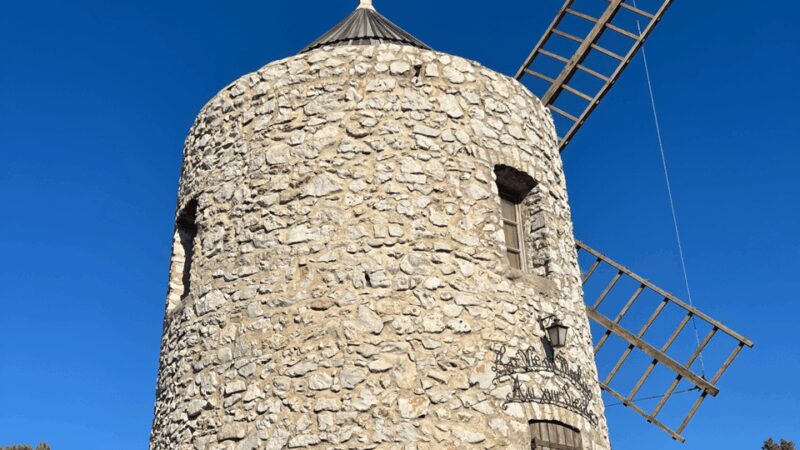 Between sea and hills: in the footsteps of Allauch, Aix, Marseille - Key Points