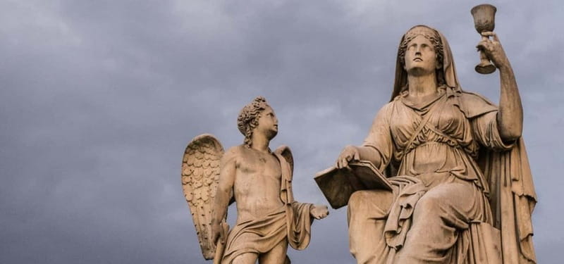 Between Templars and Freemasons - A Journey Between Mystery and Superstition - Discovering Secrets of the Templars and Freemasons