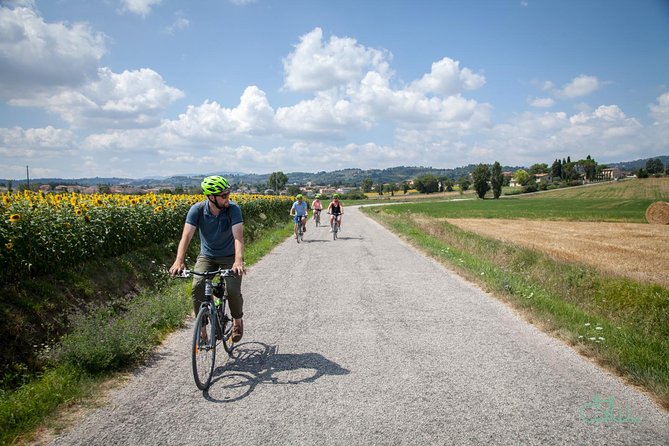 Bevagna E-Bike & Wine Tour - Explore Umbria on a Guided E-Bike & Wine Tour in Bevagna