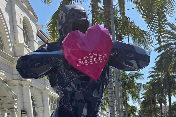 Beverly Hills and Rodeo Drive: A Self-Guided Audio Tour - Starting at Beverly Hills Sign in the Garden Park