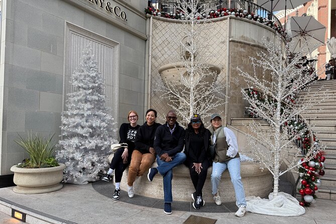 Beverly Hills Walking Tour - Strolling Through Beverly Gardens Park and Artistic Landmarks