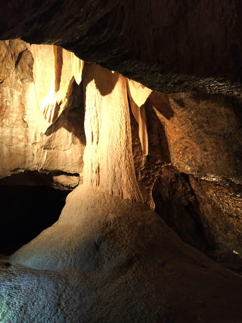Beyond Brno: Best of Czech Caves - Full-Day Hiking Tour - The 5-Kilometer Hike and Scenic Views