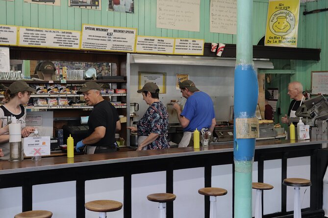 Beyond the Bagel: Montreal Jewish Food Walking Tour - The Food Tasting Lineup: From Pastries to Smoked Meat