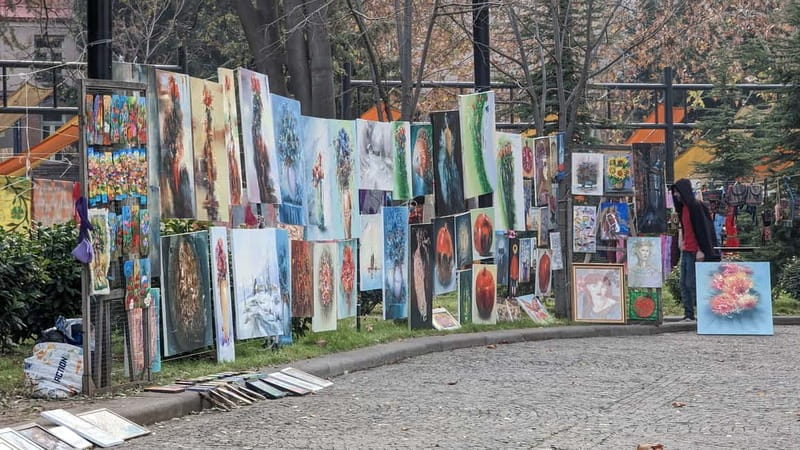 Beyond the Old City: Tbilisi's Hidden Gems Walking Tour - Strolling Along Agmashenebeli Avenue – A Cultural Corridor