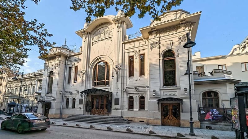 Beyond the Old City: Tbilisi's Hidden Gems Walking Tour - Marjanishvili Square – A Testament to Tbilisi’s Spirit