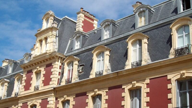 Biarritz: 2-Hour Private Guided Walking Tour - Exploring Biarritz’s Architectural Marvels