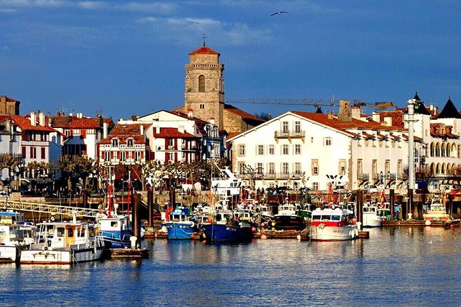 Biarritz & French Basque Coast Private Tour from San Sebastian - Biarritzs Belle Époque Elegance at Phare