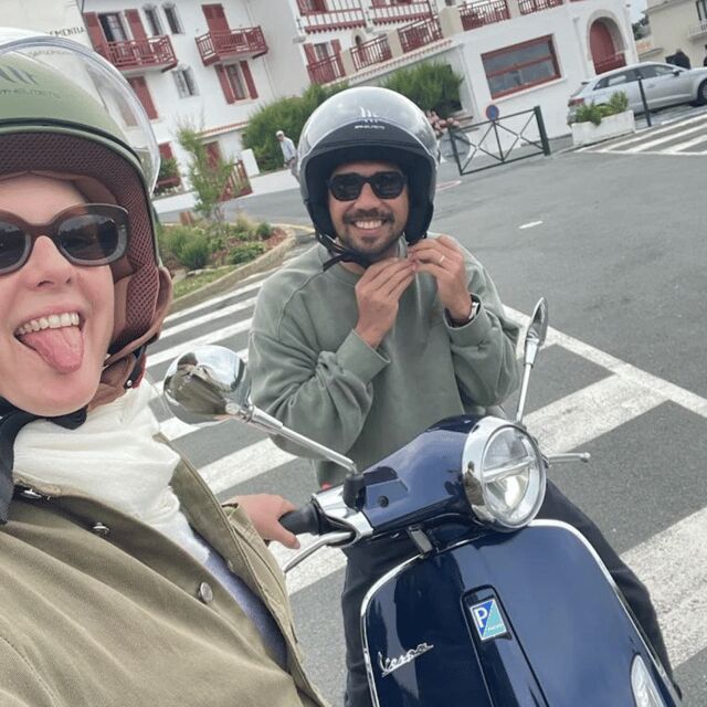 Biarritz: Vespa scooter rental for the day - Cost-Effective, Low-Pressure Exploration