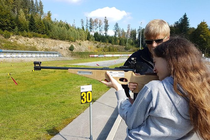 Biathlon courses in the Bavarian Forest - The Instruction: Handling Rifles and Shooting Tips