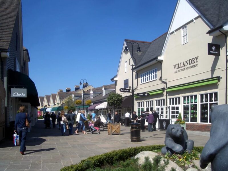 Bicester Village Tour: Shopping Extravaganza - The Experience Provider and Similar Tours