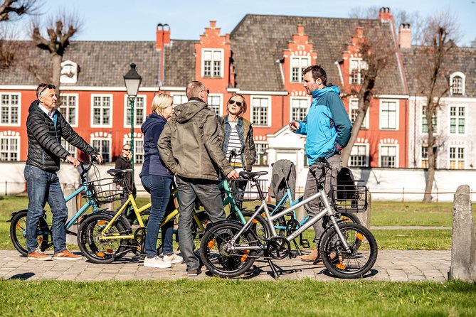Bicycle tour in historic Ghent - Practical Details: Logistics and Accessibility