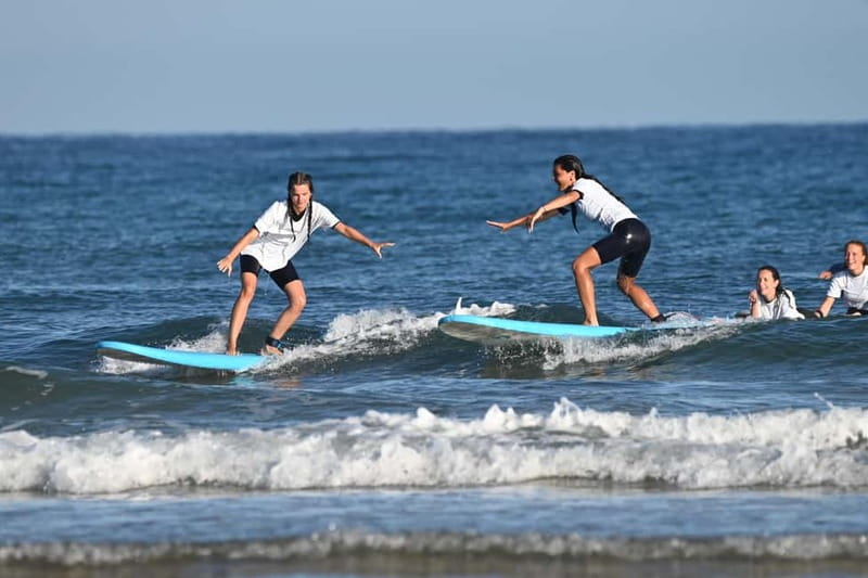 Bidart: Enjoy surfing with experienced and friendly teachers - Key Points