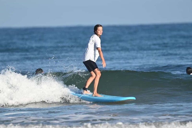 Bidart: Enjoy surfing with experienced and friendly teachers - Logistics and Meeting Point Details