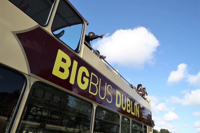 Big Bus Dublin Hop-on, Hop-off Sightseeing Tour with Live Guide - Exploring Dublin’s Green Spaces and Historic Squares