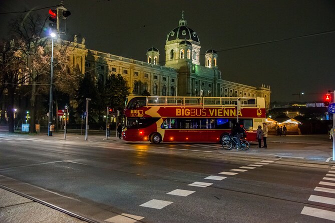 Big Bus Panoramic Live-Guided Evening Tour - Key Points