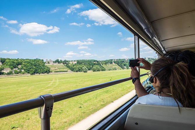 Big city tour hop on hop off 22 stops - The Onboard Experience and Guide Commentary