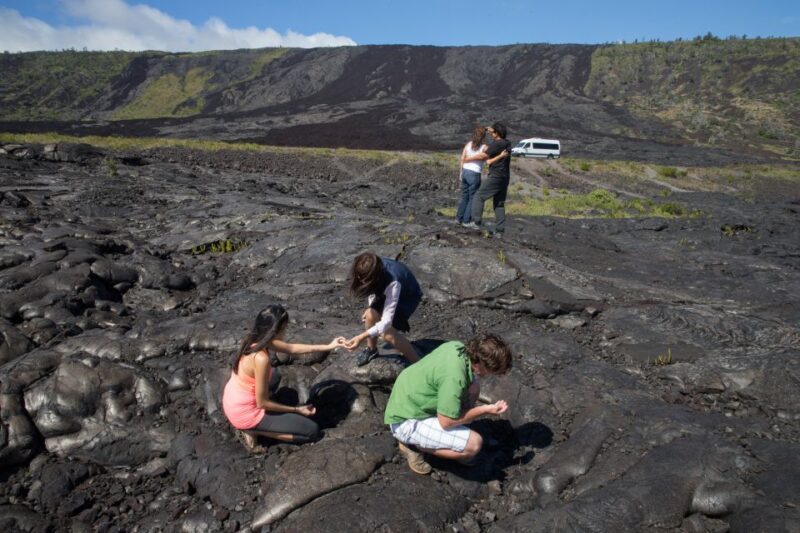Big Island, Hawaii: Volcano and Stargazing Tour with Dinner - Dinner in the Volcano Area and Nighttime Lava Viewing