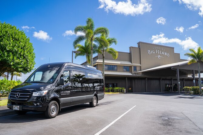 Big Island Highlights: Coffee, Volcano, Black Sands & Waterfall - Lunch with a View at Kilauea Lodge