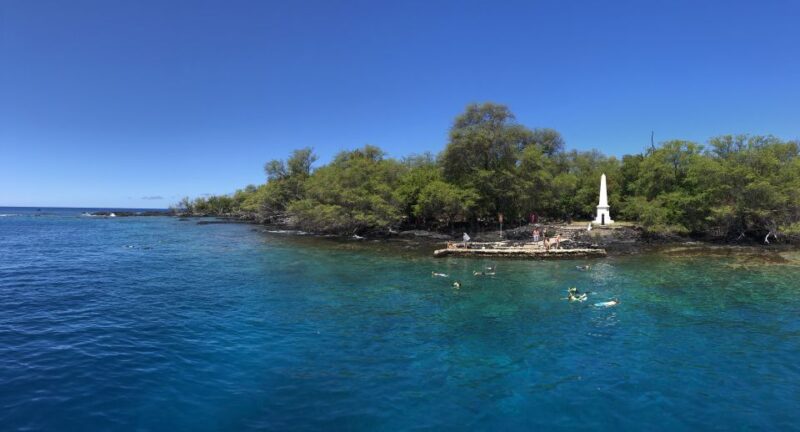 Big Island: Kealakekua Bay, Captain Cook & Marine Life Tour - Dolphin Watching and Other Marine Encounters