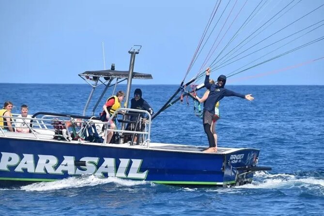 Big Island Parasailing Experience - The Crew: Friendly and Knowledgeable Guides