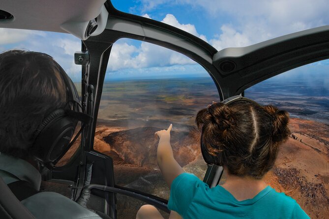 Big Island Spectacular Helicopter Tour - From the Kohala Valleys to the Waterfalls