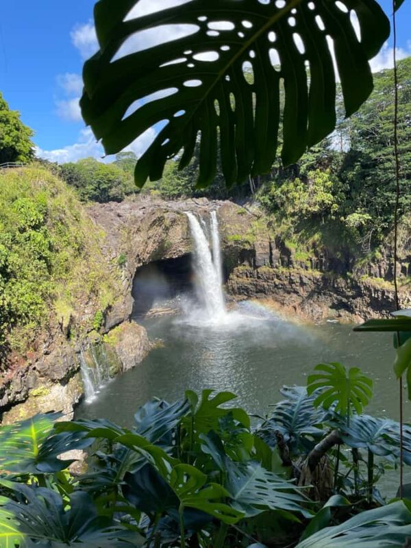 Big Island: Volcano, Black Sand Beach, Waterfall, with Lunch - Enjoying a Local Island-Infused Lunch