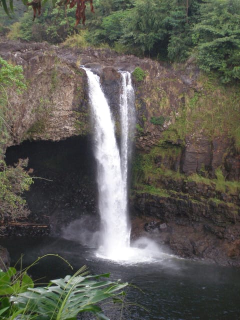 Big Island Waterfall Wonders Slingshot Tour - Explore Top Big Island Destinations: Umauma Falls, Laupahoehoe, and Waipio Lookout