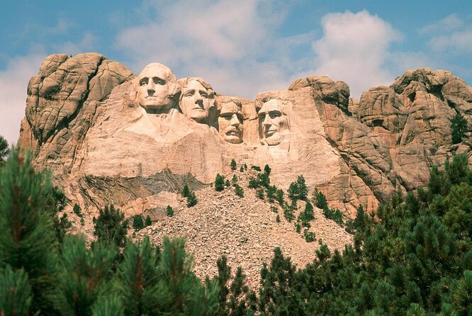 BIG - Mt Rushmore & Crazy Horse & Bison Safari-Needles-Iron Mtn - Discover the Ultimate Black Hills Day Tour for Sightseers