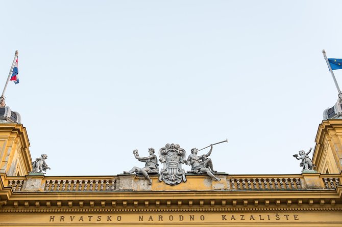 Big Zagreb Private Tour - Discovering the Preserved Entrances of Petrini Pyli