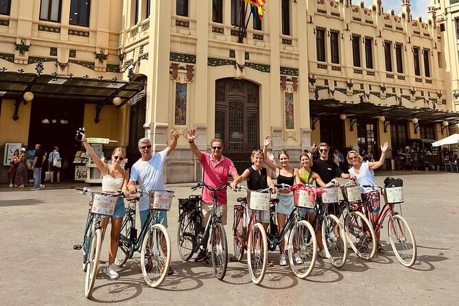 Bike Grand Valencia Group Tour - Relaxing at Turia Park for 45 Minutes