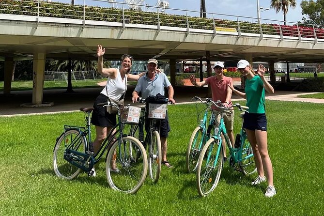 Bike Grand Valencia Group Tour - Enjoying the Coastal Vibe at Platja de la Malva-rosa