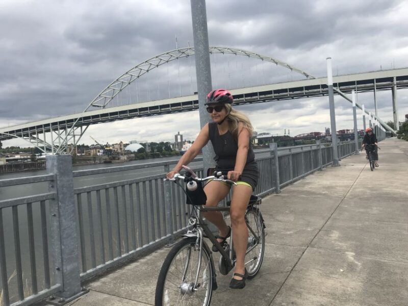Bike Portland: Bridges, Neighborhoods, Poetry, and Roses - Discover Portland’s Neighborhood Secrets on a Guided Bike Tour