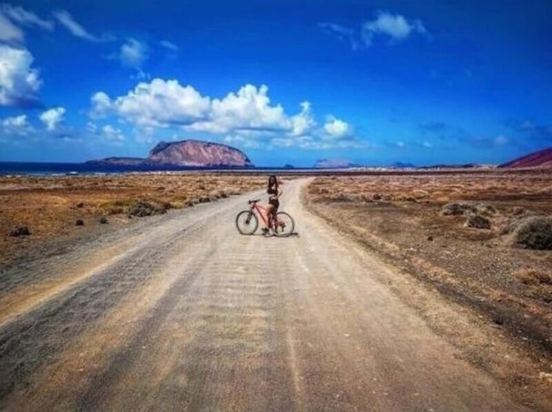 Bike Rental La Graciosa - Discover La Graciosa Island on a Budget with Bike Rental