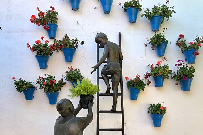 Bike Tour Córdoba - The Guide: Knowledge, Personality, and Recommendations