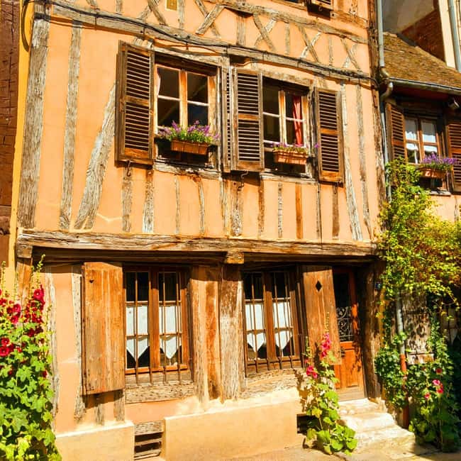 Bike tour from Vernon to Giverny with local guide - Giverny: A Personal Arrival at Monet’s Garden