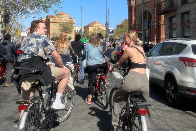 Bike Tour in Barcelona: History, Architecture and Culture - Visiting Barcelona’s Iconic Sagrada Familia and Its Exterior