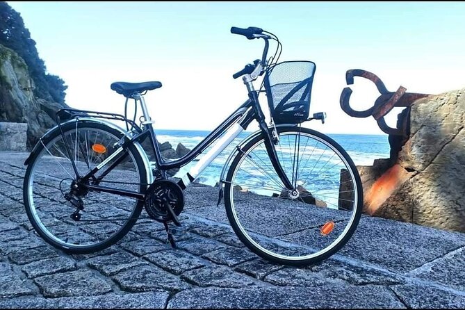 Bike Tour in San Sebastián with FREE pintxo and drink! - Key Points