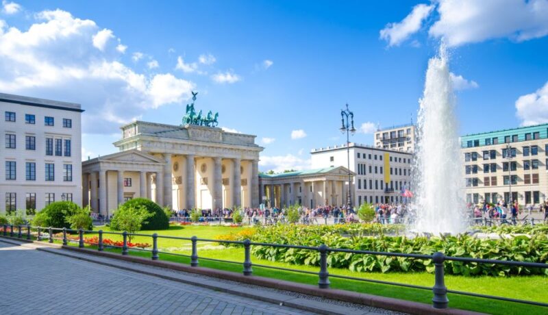 Bike Tour of Berlin Top Attractions with Private Guide - Practical Details and Inclusions