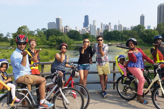 Bike Tour of Chicago's Lakefront Neighborhoods - The Gold Coast and Its Elegant Homes