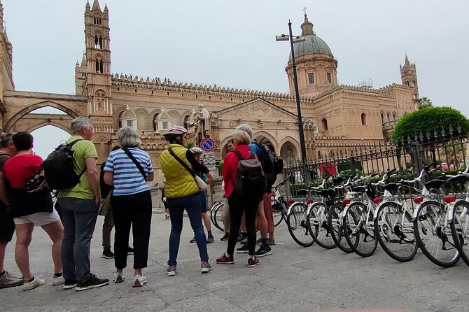 Bike tour of the historic center of Palermo with tasting - The Street Food Experience in Palermo