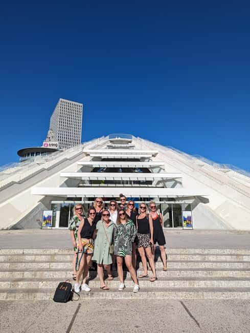 Bike Tour Tirana Highlights - The Guide’s Role and Local Insights