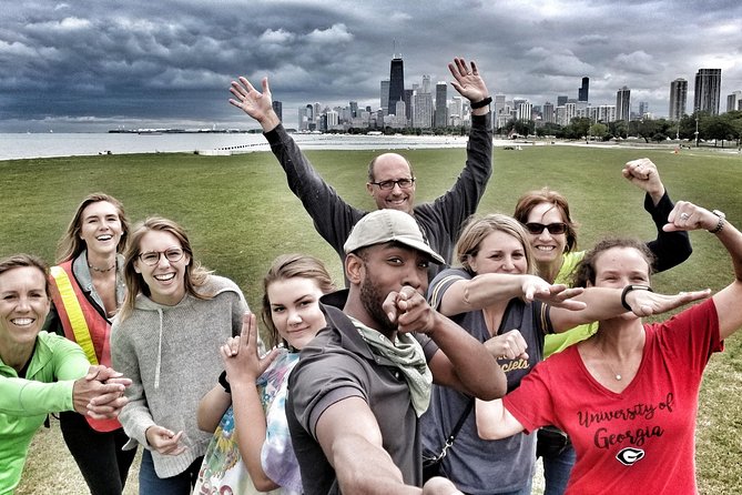 Bikes, Bites, and Brews: Chicago's Signature Dishes Bike Tour - The Guide: Engaging, Knowledgeable, and Fun