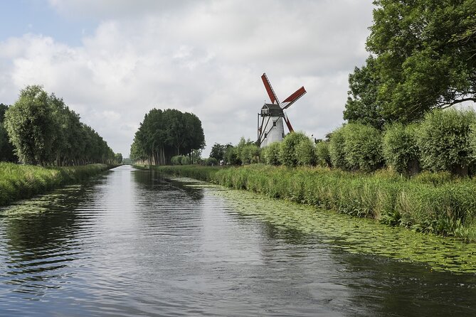 BikeTour Bruges & Damme in Spanish and English - Practical Details and Logistics