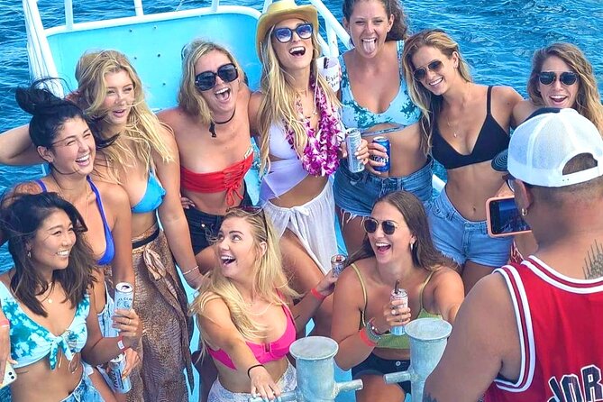 Bikini Bottom Public Party Dance Cruise + LIVE DJ - The Atmosphere: Music, Crowd, and Vibe