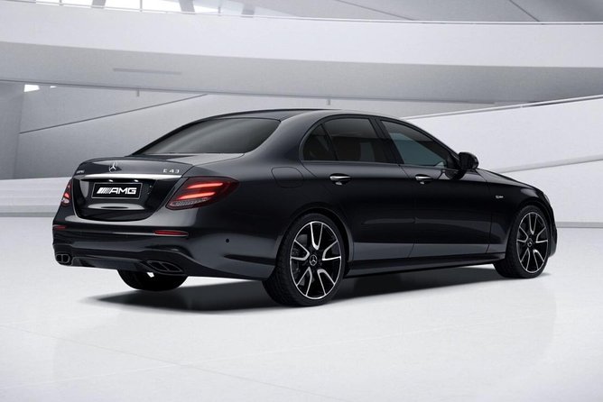 Bilbao Airport Transfers : Bilbao City to Bilbao Airport BIO in Business Car - Convenient Pickup at Your Hotel or Residence in Bilbao