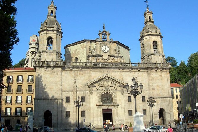 Bilbao Airport Transfers : Bilbao City to Bilbao Airport BIO in Business Car - Customer Satisfaction and Notable Service