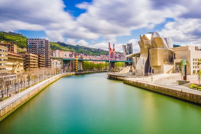 Bilbao Airport Transfers : Bilbao City to Bilbao Airport BIO in Business Car - What Sets This Transfer Apart from Others in Bilbao